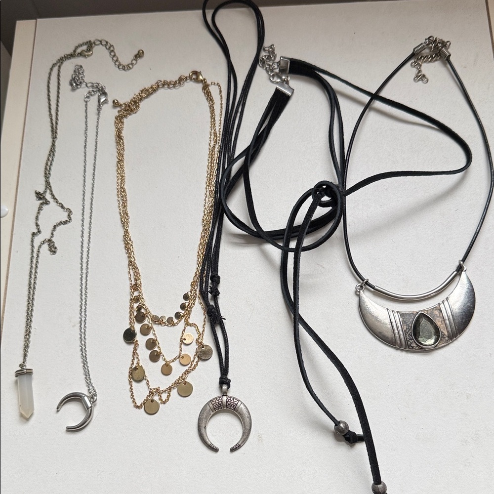 Elegant Silver and Gold Necklace Set